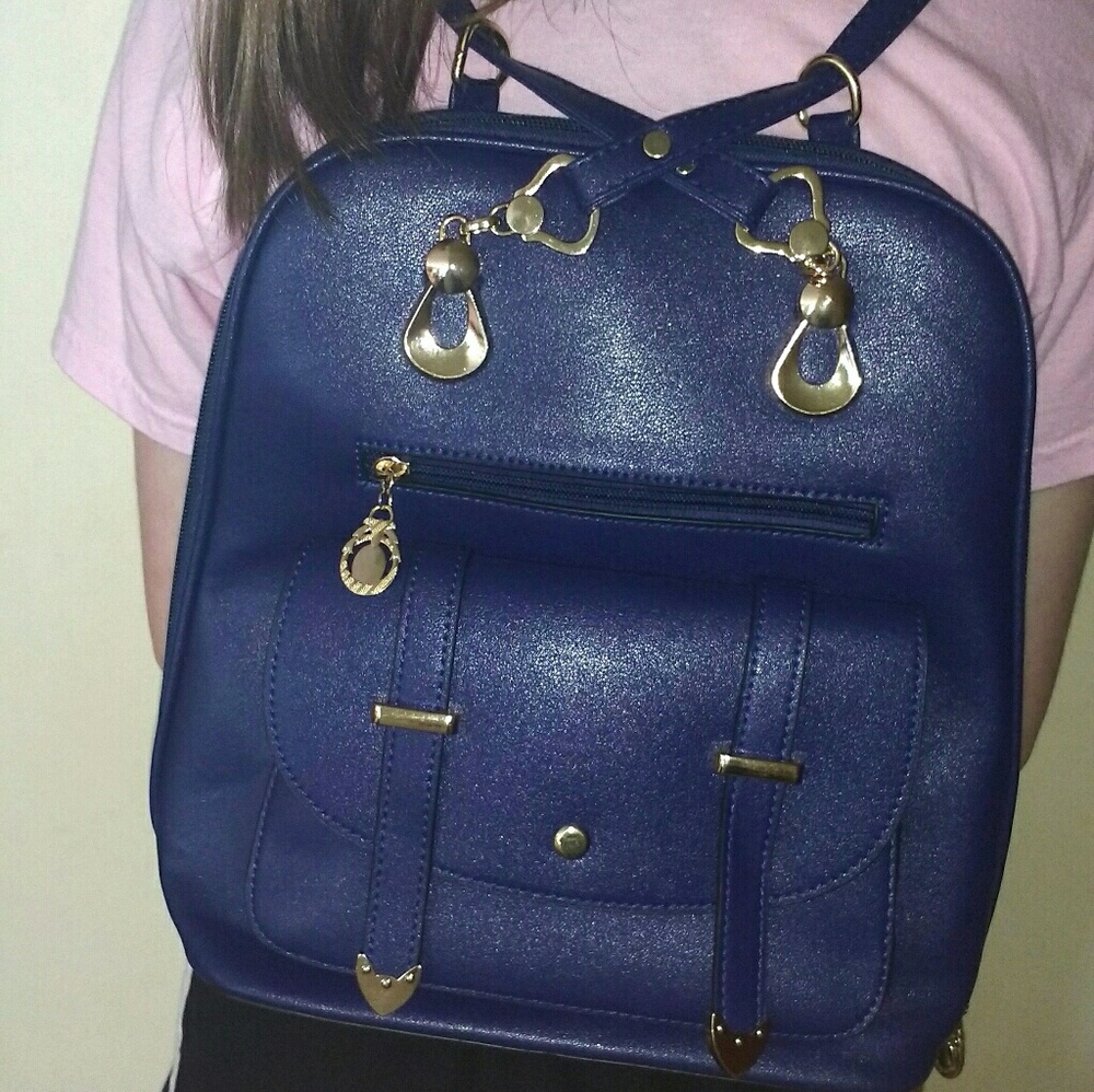 Backpack - Picture 5 of 5